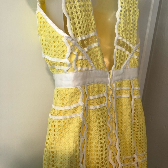 Size small lace trim midi yellow boho dress mod style - Picture 7 of 8